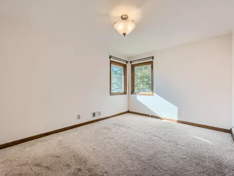 1081 Beatrice St, Eagan, MN 55121 photo 9