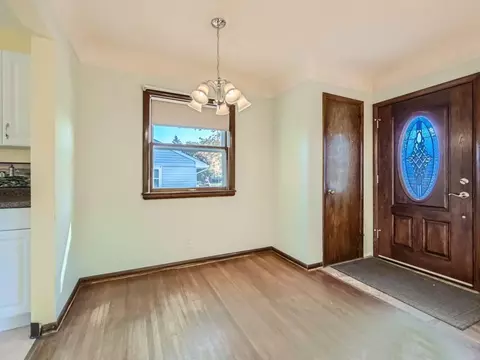 1081 Beatrice St, Eagan, MN 55121 photo 4