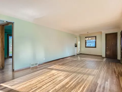 1081 Beatrice St, Eagan, MN 55121 photo 3