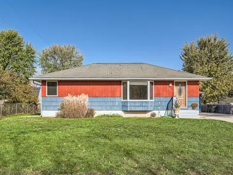 1081 Beatrice St, Eagan, MN 55121 photo 17