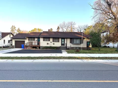 304 S Lake St, Frazee, MN 56544