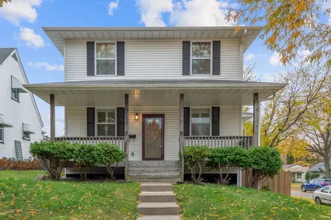 1662 Ivy Ave E, Saint Paul, MN 55106