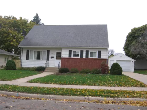 1303 3rd St NW, Austin, MN 55912