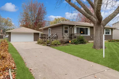 2061 Garnet Ln, Eagan, MN 55122
