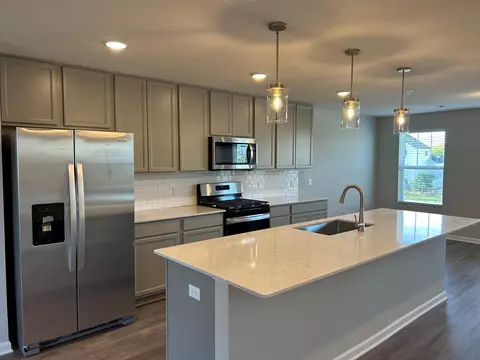 15603 Fairbrook Ct, Apple Valley, MN 55124