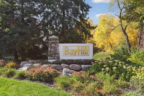 11484 Fairfield Rd W #303, Minnetonka, MN 55305