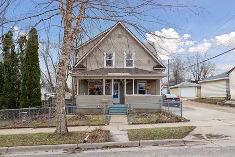 1076 Cook Ave, Saint Paul, MN 55106