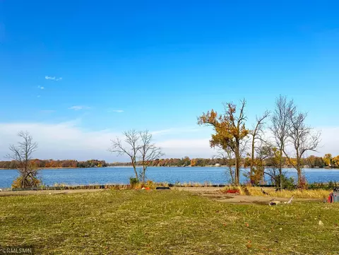 7590 Nevens Ave NW, Annandale, MN 55302