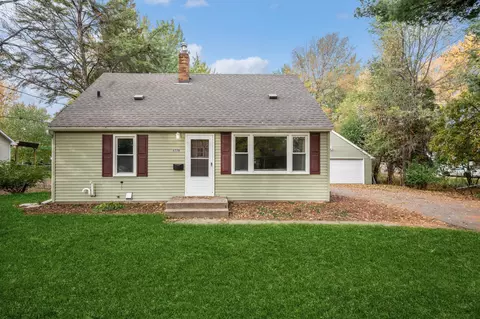 8220 Knox Ave S, Bloomington, MN 55431