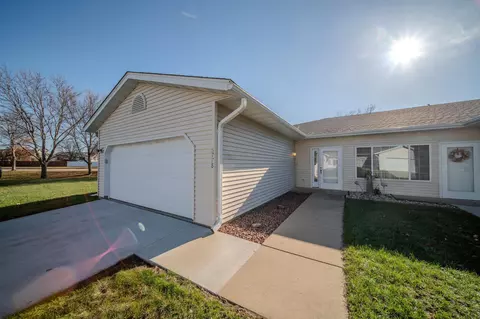 5778 Melena Ct NW, Rochester, MN 55901