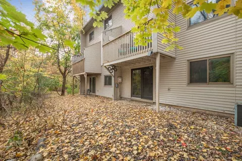 5515 E Oberlin Cir, Fridley, MN 55432