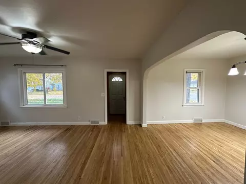 724 9th St SW, Willmar, MN 56201 photo 9