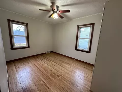 724 9th St SW, Willmar, MN 56201 photo 13