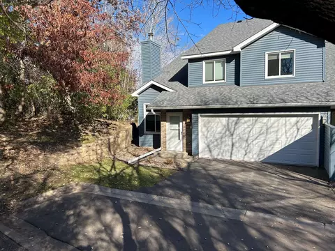 4856 Helena Ln N #12, Oakdale, MN 55128