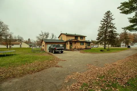 704 Holden Ave, Henning, MN 56551
