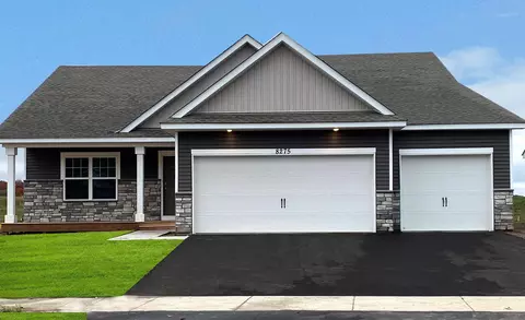 8275 Shire Trl, Woodbury, MN 55129