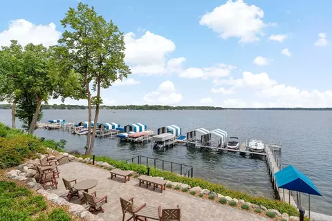 4407 Wilshire Blvd #306, Mound, MN 55364