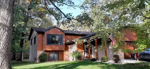 34 Oak Leaf Ln, Circle Pines, MN 55014