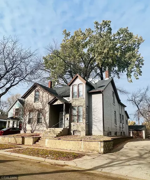 225 Morton St E, Saint Paul, MN 55107