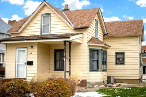 610 3rd St, Kenyon, MN 55946