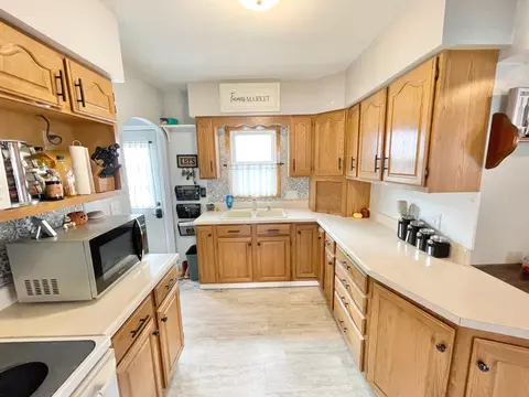 217 N Spring Ave, Springfield, MN 56087 photo 9