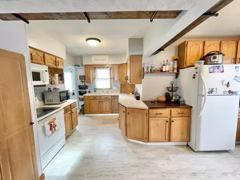217 N Spring Ave, Springfield, MN 56087 photo 7