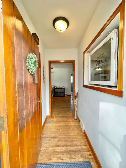 217 N Spring Ave, Springfield, MN 56087 photo 5