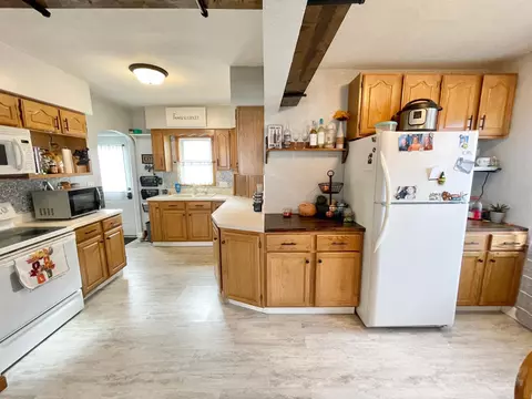 217 N Spring Ave, Springfield, MN 56087 photo 13