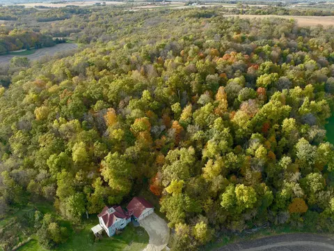 9459 County 105 Rd NW, Pine Island, MN 55963
