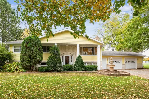50 Parkview Ln W, Hector, MN 55342