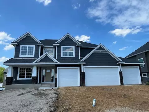 1825 Laramee Ln, Centerville, MN 55038