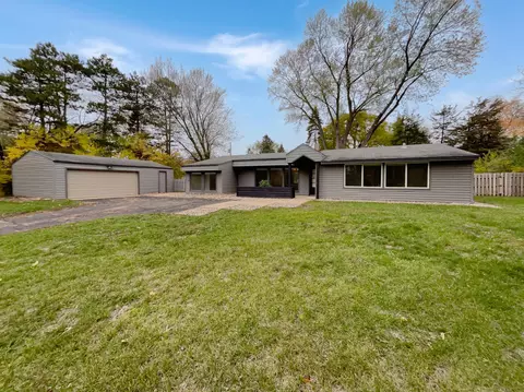 1200 Bliss Ln, Bloomington, MN 55431