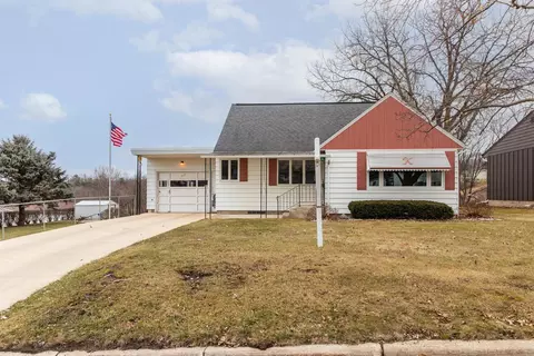 712 Elizabeth St SE, Preston, MN 55965