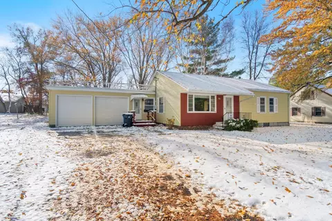 746 E 5th St, New Richmond, WI 54017