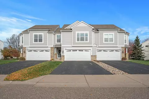 6836 Christian Curv, Woodbury, MN 55125
