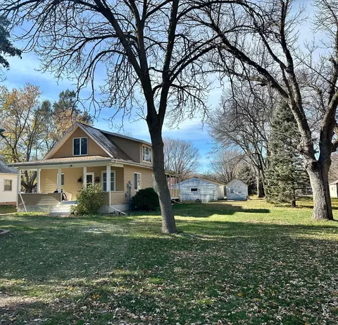 112 N River St, Lynd, MN 56157