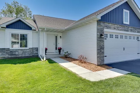 807 Harvest Dr SW, Lonsdale, MN 55046