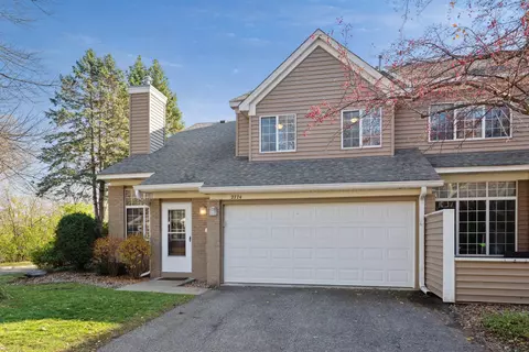 2774 Autumnwood Ln, Minnetonka, MN 55305