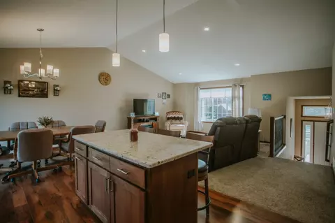 2011 12th Ave NE, Austin, MN 55912 photo 9