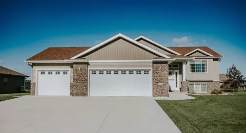 2011 12th Ave NE, Austin, MN 55912 photo 4