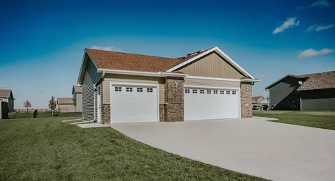 2011 12th Ave NE, Austin, MN 55912 photo 3