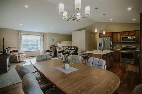 2011 12th Ave NE, Austin, MN 55912 photo 10