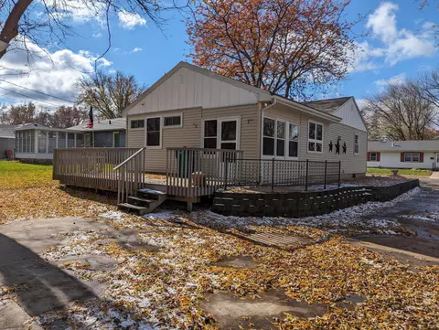 608 Cherry Ave, Albert Lea, MN 56007 photo 3