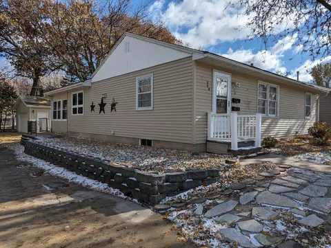 608 Cherry Ave, Albert Lea, MN 56007