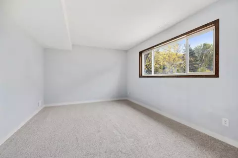 1375 Easter Ln, Eagan, MN 55123 photo 10