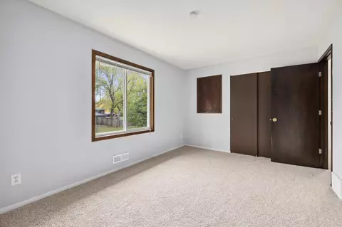1375 Easter Ln, Eagan, MN 55123 photo 16