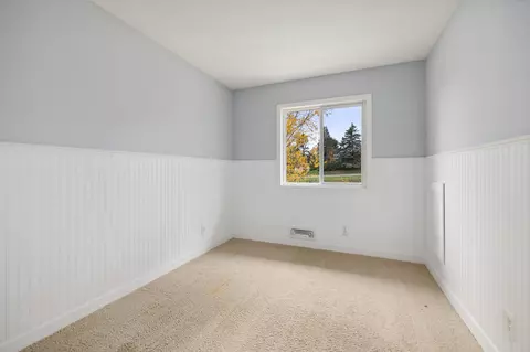 1375 Easter Ln, Eagan, MN 55123 photo 18