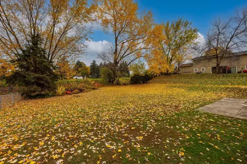 1375 Easter Ln, Eagan, MN 55123 photo 28