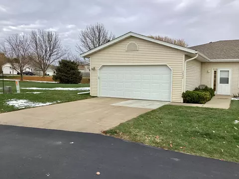 5832 Melena Ct NW, Rochester, MN 55901