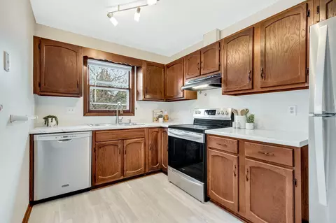 1370 Jurdy Rd #0, Eagan, MN 55121